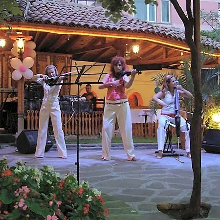 бозукова къща